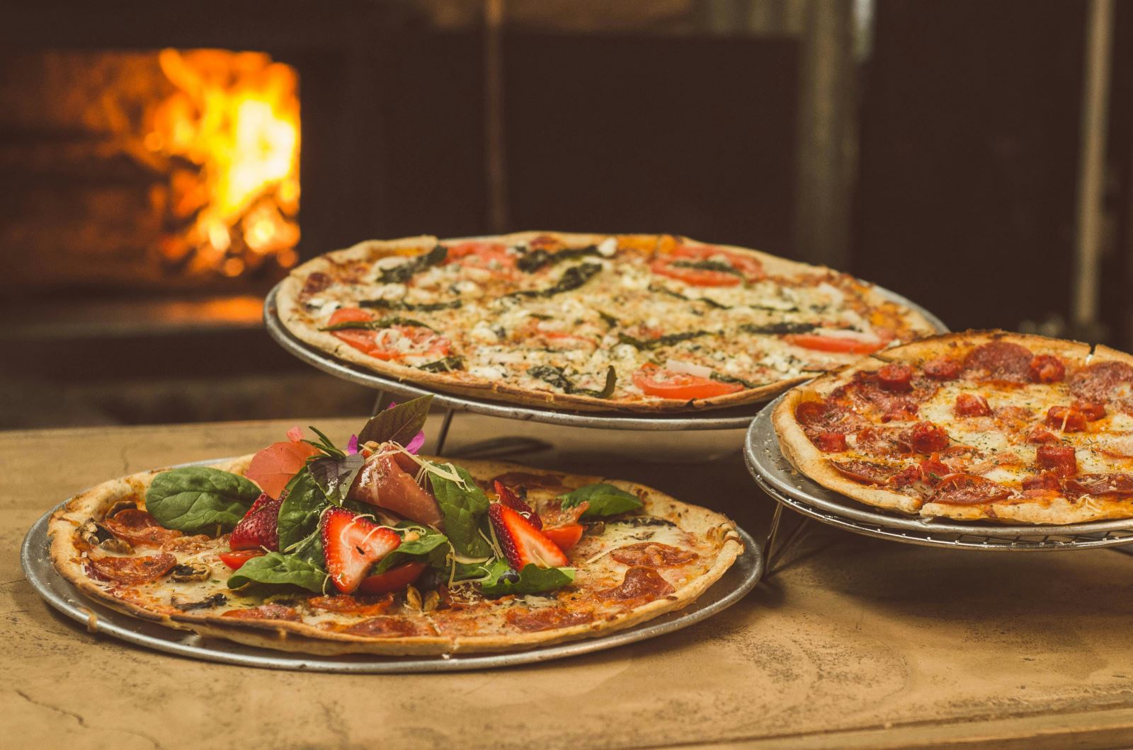Why pizzas taste better from a pizza oven